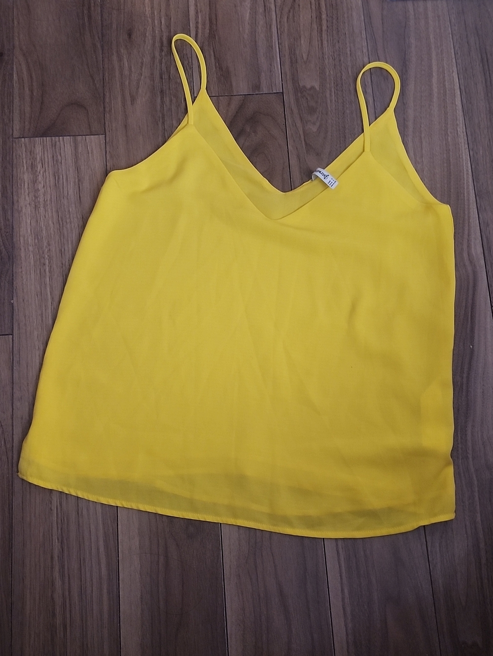 🔥 Sweet Yellow V-Neck Spaghetti Strap Camisole Tank Top